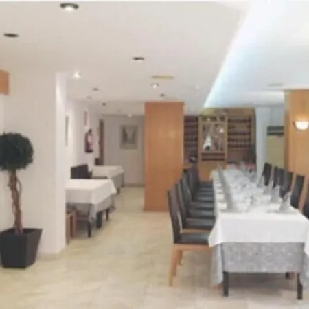 Hotel Herreros *